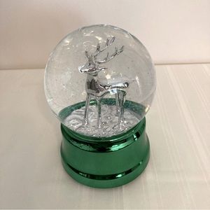 Silver Deer Musical Snow Globe Plays “I Wish You A Merry Christmas”
